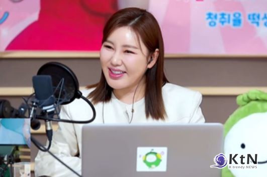 라디오도 물들인 송가인 “후보곡 200곡 중 9곡 직접 고른 정규 4집”…라이브까지 완벽 사진=2025 03.25  KBS Happy FM '은가은의 빛나는 트로트' 캡처 K trendy NEWS DB ⓒ케이 트렌디뉴스 무단전재 및 수집, 재배포금지