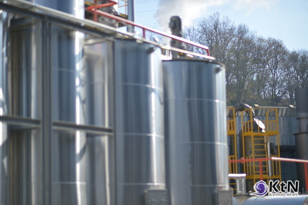 에코크레이션: 폐플라스틱 재활용으로 신재생 에너지 생산, 열분해 기술로 환경 보호 및 ESG 경영 선도, 이산화탄소 배출 감소 및 경제적 가치 창출 사진=K trendy NEWS DB ⓒ케이 트렌디뉴스 무단전재 및 수집, 재배포금지