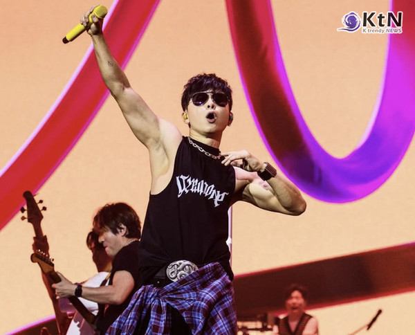 “헌재여, 옳은 일 하시길” 이승환, 윤석열 대통령 탄핵 촉구 무대 다시 선다  사진=2025 03.26   이승환 SNS K trendy NEWS DB ⓒ케이 트렌디뉴스 무단전재 및 수집, 재배포금지