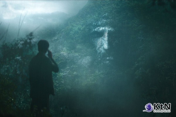 “류준열, 미친 목사로 세계를 압도했다”…‘계시록’ 넷플릭스 글로벌 1위 사진=2025 03.26   넷플릭스 K trendy NEWS DB ⓒ케이 트렌디뉴스 무단전재 및 수집, 재배포금지