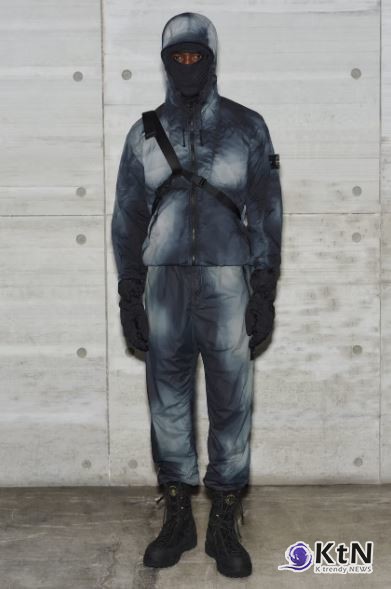 스톤아일랜드가 밀라노 패션위크에서 FW25 컬렉션을 공개하며 테크니컬 아우터웨어 분야의 정점에 다시 한 번 서게 됐다.  사진=Stone Island, K trendy NEWS DB ⓒ케이 트렌디뉴스 무단전재 및 수집, 재배포금지