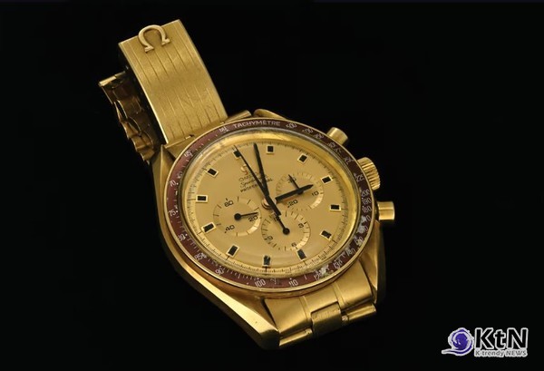 "Astronaut Neil A. Armstrong, Gemini 8 – Apollo 11". 사진=Rr Auction, K trendy NEWS DB ⓒ케이 트렌디뉴스 무단전재 및 수집, 재배포금지