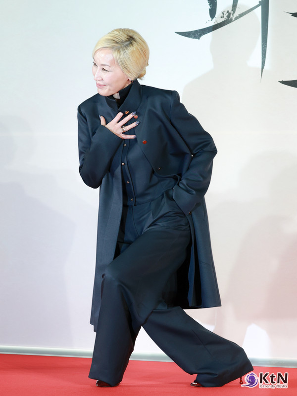 이혜영, 블랙으로 완성한 카리스마…‘파과’ 제작보고회서 전설의 아우라  사진=2025 03.27  K trendy NEWS DB ⓒ케이 트렌디뉴스 무단전재 및 수집, 재배포금지