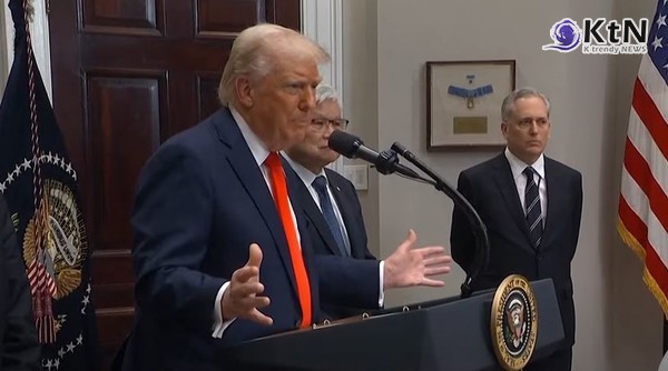 미국 증시가 다시 한 번 출렁이고 있다.  사진=백악관 영상 갈무리  K trendy NEWS DB ⓒ케이 트렌디뉴스 무단전재 및 수집, 재배포금지