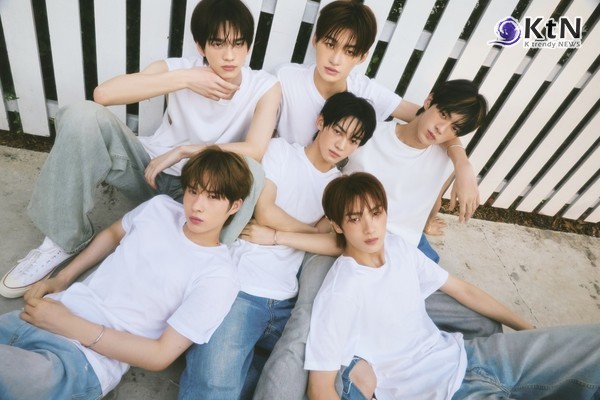 투어스의 심장 박동 소리 '서머 비트', 선주문량 50만 장 돌파로 인기몰이 나선다  사진=2024.06.24 플레디스엔터테인먼트 K trendy NEWS DB ⓒ케이 트렌디뉴스 무단전재 및 수집, 재배포금지​​​​​​​