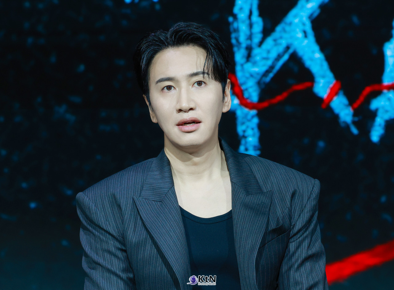 이광수, “‘악연’서 악역 꿈 이뤄 …찌질함의 끝 보여줄 것” 파격 도전까지 . / 사진=2025 03.31 (배우 이광수가 넷플릭스 시리즈 악연의 제작발표회에 참석했다)   K trendy NEWS DB ⓒ케이 트렌디뉴스 무단전재 및 수집, 재배포금지