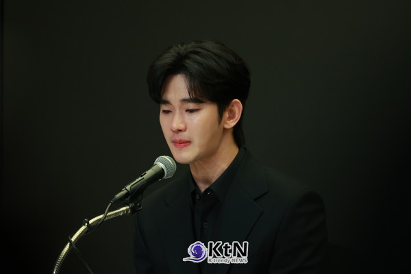 [속보] '사생활 논란' 김수현 “믿지 않아도 좋다…반드시 증명하겠다"…민·형사 법적대응 사진=2025 03.31  K trendy NEWS DB ⓒ케이 트렌디뉴스 무단전재 및 수집, 재배포금지