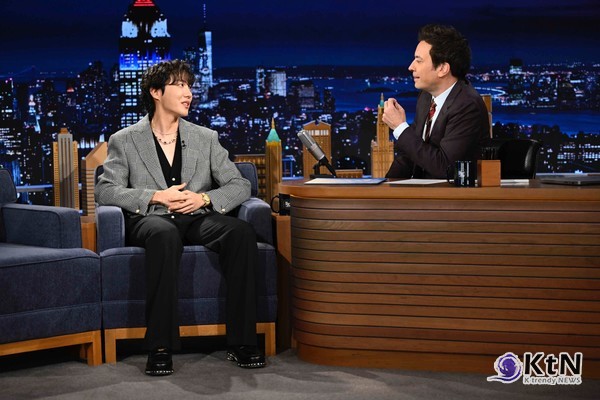 전 세계 희망의 꽃 피운 BTS 제이홉, 지미 팰런 쇼 출연…"나의 영감은 아미" 사진=2025 03.11 빅히트 뮤직  (사진=Todd Owyoung/NBC 제공)   K trendy NEWS DB ⓒ케이 트렌디뉴스 무단전재 및 수집, 재배포금지