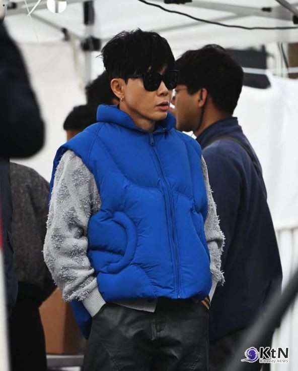 윤 대통령 탄핵심판 선고에 이승환, “다시는 집회 나가고 싶지 않아요”…파란 패딩 속 진심  사진=2025 04.01 이승환 인스타그램 갈무리   K trendy NEWS DB ⓒ케이 트렌디뉴스 무단전재 및 수집, 재배포금지