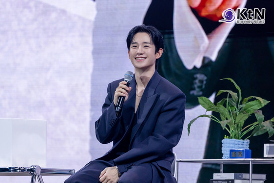 정해인 “항상 있어 줘서 고마워요”…눈물과 진심 담은 앙코르 팬미팅 성료 사진=2025 04.02  FNC엔터테인먼트 K trendy NEWS DB ⓒ케이 트렌디뉴스 무단전재 및 수집, 재배포금지