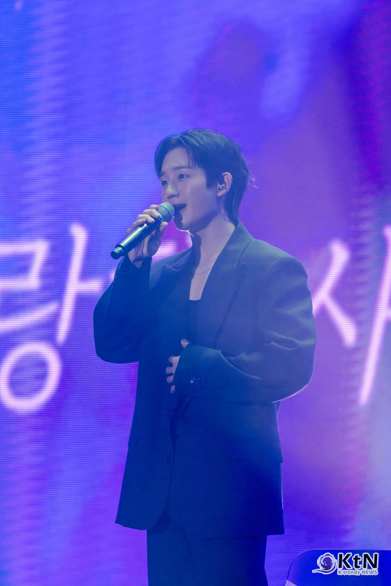 정해인 “항상 있어 줘서 고마워요”…눈물과 진심 담은 앙코르 팬미팅 성료 사진=2025 04.02  FNC엔터테인먼트 K trendy NEWS DB ⓒ케이 트렌디뉴스 무단전재 및 수집, 재배포금지