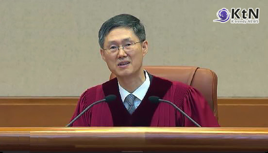 [속보] “헌재 안전 지킨 경찰에 감사”… 문형배 재판관, 윤석열 파면 이후 첫 메시지 사진=2025 04.05  헌법재판소 K trendy NEWS DB ⓒ케이 트렌디뉴스 무단전재 및 수집, 재배포금지