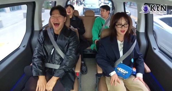 '이 노래 때문에 잘렸잖아!" 송지효, 아르바이트에서 해고된 사연 ('런닝맨') 사진=2024.04.07 SBS / 편집 K trendy NEWS DB ⓒ케이 트렌디뉴스 무단전재 및 수집, 재배포금지