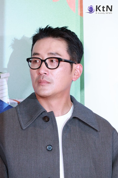 ‘로비’도 ‘승부’도…올봄 극장가엔 ‘현봉식’이 있다 /사진=2025 04.08  관객 반응도 뜨겁다 “빵빵 터진다”, “하정우표 개그와 찰떡” K trendy NEWS DB ⓒ케이 트렌디뉴스 무단전재 및 수집, 재배포금지