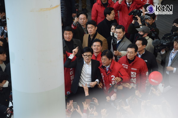 한동훈, 대선 출마 선언…"이재명, 대한민국에서 가장 위험한 사람…선거로 심판하자"  사진=2025 04.10  K trendy NEWS DB ⓒ케이 트렌디뉴스 무단전재 및 수집, 재배포금지