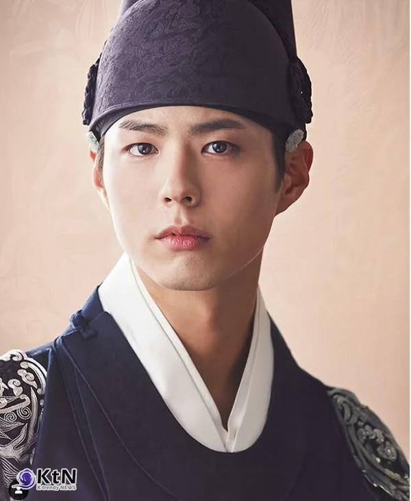 김태리·수지 이은 박보검…‘한복웨이브’ 최초 남성 모델로 전 세계 전광판에 뜬다  사진=2025 04.15    KBS K trendy NEWS DB ⓒ케이 트렌디뉴스 무단전재 및 수집, 재배포금지