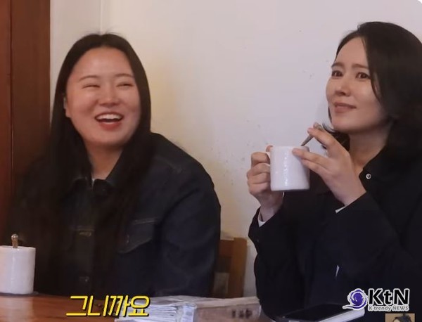 지난 17일 공개된 유튜브 채널 자유부인 한가인에는 유튜버 찰스엔터가 게스트로 출연해 한가인과 진솔한 대화를 나눴다. 사진=2025 04.18  자유부인 한가인 유튜브 갈무리 K trendy NEWS DB ⓒ케이 트렌디뉴스 무단전재 및 수집, 재배포금지