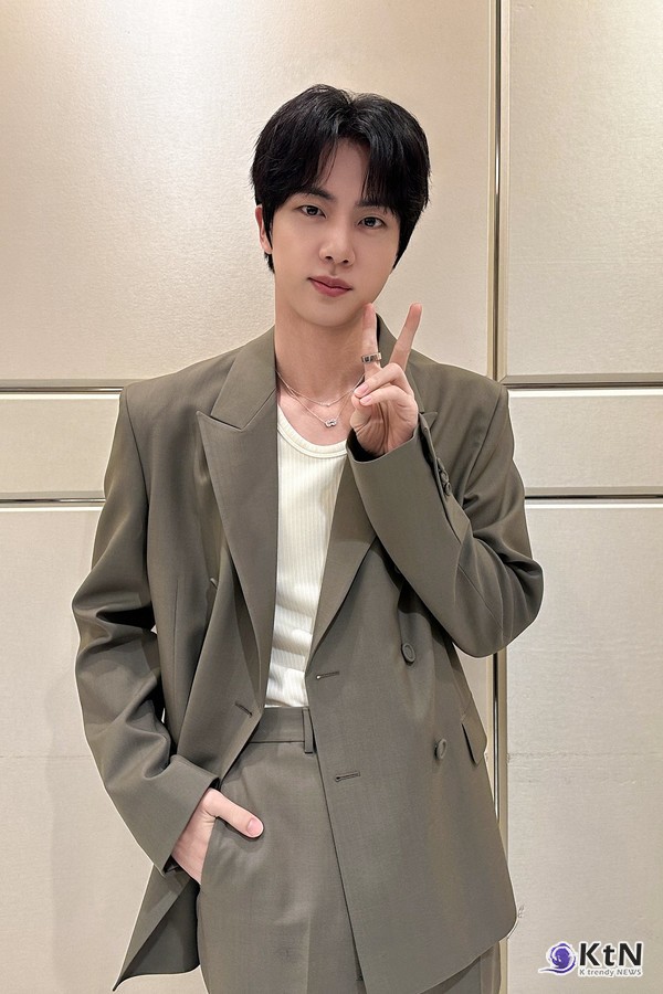 방탄소년단 진, 6월 첫 단독 팬콘 투어 개최…글로벌 9개 도시 18회 공연 사진=2025 04.19  빅히트뮤직 K trendy NEWS DB ⓒ케이 트렌디뉴스 무단전재 및 수집, 재배포금지