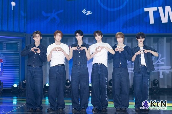 투어스 “서툴러도 당차게”…스무살 청춘, 팝으로 노래하다 21일, 서울 용산구 블루스퀘어 SOL트래블홀. 사진=2025 04.21  플레디스 엔터테인먼트 K trendy NEWS DB ⓒ케이 트렌디뉴스 무단전재 및 수집, 재배포금지