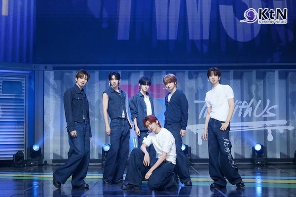 투어스 “서툴러도 당차게”…스무살 청춘, 팝으로 노래하다 21일, 서울 용산구 블루스퀘어 SOL트래블홀. ​​​​​​​사진=2025 04.21  플레디스 엔터테인먼트 K trendy NEWS DB ⓒ케이 트렌디뉴스 무단전재 및 수집, 재배포금지