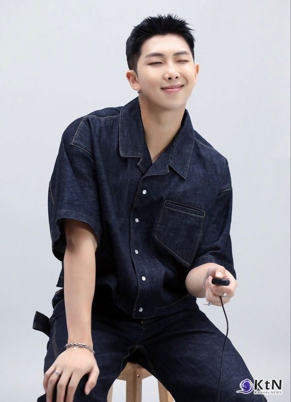 방탄소년단 RM, 전역까지 50일…“말년 휴가 계획 세웠나요?”  사진=2025 04.21   빅히트, K trendy NEWS DB ⓒ케이 트렌디뉴스 무단전재 및 수집, 재배포금지