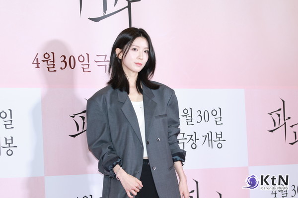 [KtN 포토] 영화 '파과' VIP 시사회 참석한 K-스타들  사진=2025 04.24  하서윤 K trendy NEWS DB ⓒ케이 트렌디뉴스 무단전재 및 수집, 재배포금지 