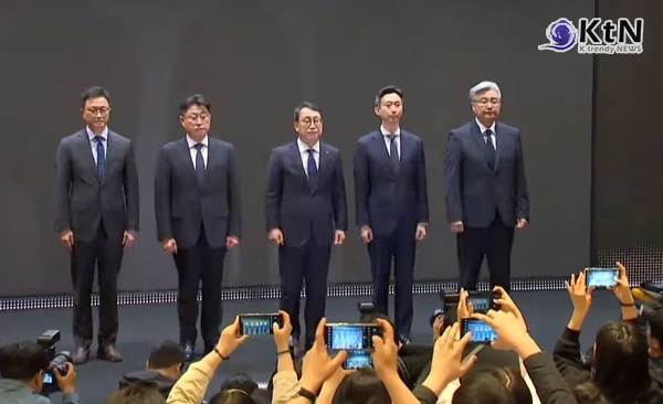 임원 유심까지 바꾼 삼성…SKT, 해킹사고 사과에도 복제폰 현실화된 건가  사진=2025 04.25  K trendy NEWS DB ⓒ케이 트렌디뉴스 무단전재 및 수집, 재배포금지