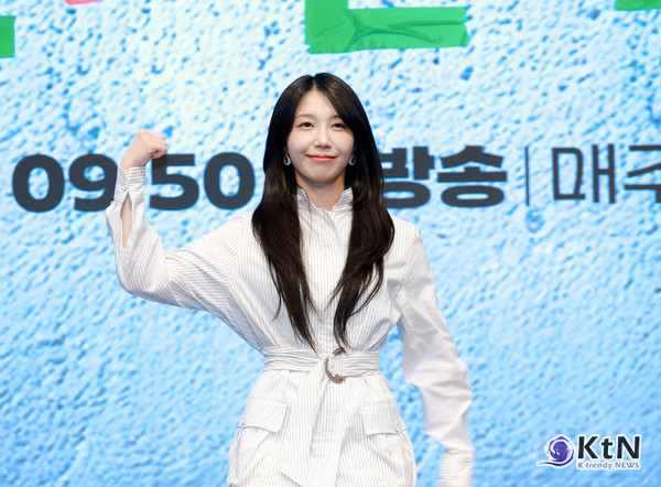 [KtN 포토] 정은지, 9kg 증감량으로 늘씬한 각선미 뽐내  사진=2025 04.29   오후 서울 구로구에 위치한 더 세인트에서 KBS 2TV 새 수목드라마 '24시 헬스클럽' 언론 제작발표회 K trendy NEWS DB ⓒ케이 트렌디뉴스 무단전재 및 수집, 재배포금지
