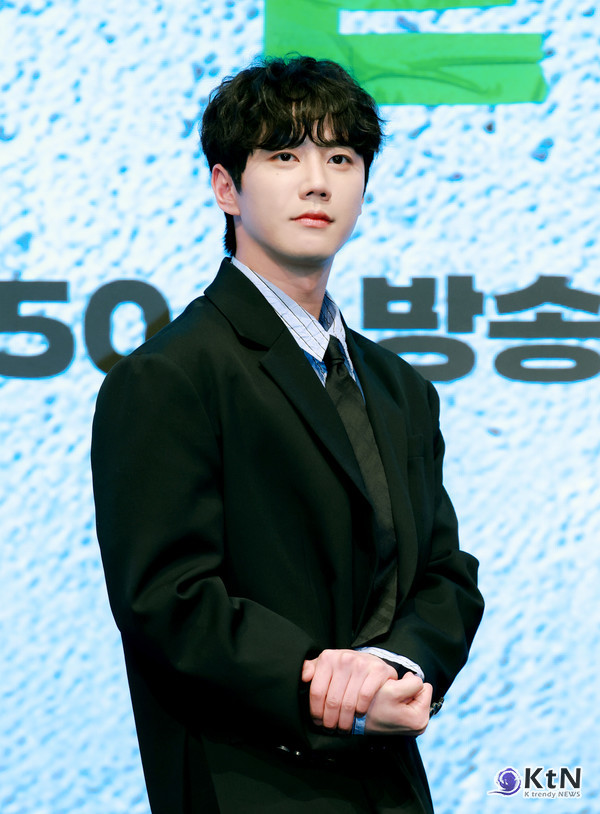 [KtN 현장] 이준영 "운동 쇼츠 촬영 피해 다녔다"…이미도 "한 편도 못 건져" 폭소  사진=2025 04.29   오후 서울 신도림 디큐브시티 더 세인트 웨딩홀에서 열린 KBS 2TV 새 수목드라마 '24시 헬스클럽'(극본 김지수, 연출 박준수·최연수) 제작발표회. K trendy NEWS DB ⓒ케이 트렌디뉴스 무단전재 및 수집, 재배포금지