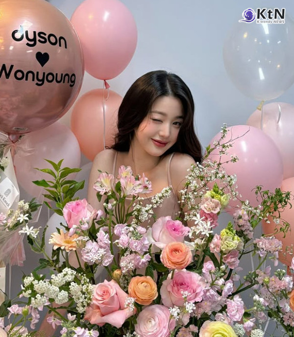 장원영, 실크 드레스 하나로 시선 압도…'존재 자체가 플러팅'  사진=2025 04.30  장원영  인스타그램 갈무리 K trendy NEWS DB ⓒ케이 트렌디뉴스 무단전재 및 수집, 재배포금지