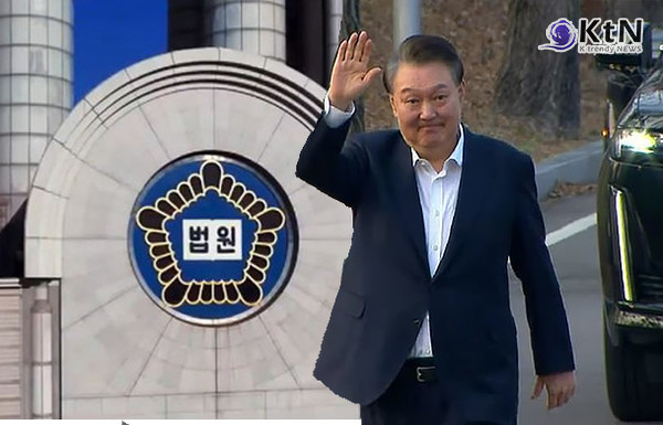 윤석열, 다음달 12일 3차 공판부터 지하통로 '특혜 출입' 막힌다…고법 “일반 출입문 사용”  사진=2025 04.30  K trendy NEWS DB ⓒ케이 트렌디뉴스 무단전재 및 수집, 재배포금지
