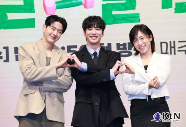 [KtN 포토] 이준영·이미도·이승우, 각각 다른 결로 완성한 ‘헬스장 인간 군상’  사진=2025 04.30   지난 29일 오후 서울 구로구 더세인트에서 제작발표회 K trendy NEWS DB ⓒ케이 트렌디뉴스 무단전재 및 수집, 재배포금지