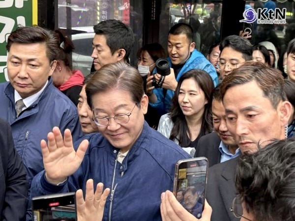 이재명 후보, 지역 방문 중 한덕수에 직격탄 “국민은 헌정파괴 세력 단죄하려 한다”  사진=2025 05.02   강유정 SNS  갈무리 K trendy NEWS DB ⓒ케이 트렌디뉴스 무단전재 및 수집, 재배포금지