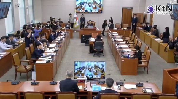 법사위, '대통령 당선 시 재판 정지' 법안 단독 처리…내란죄는 예외  사진=2025 05.07  국회 법사위  K trendy NEWS DB ⓒ케이 트렌디뉴스 무단전재 및 수집, 재배포금지