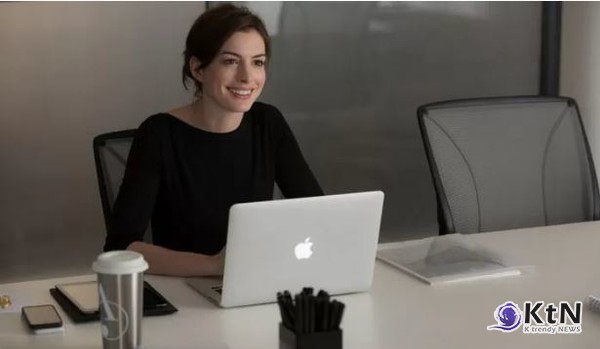 앤 해서웨이 잇는 한소희? ‘인턴’ 한국판 출연 물망 올라  사진=2025 05.10  영화 '인턴' K trendy NEWS DB ⓒ케이 트렌디뉴스 무단전재 및 수집, 재배포금지