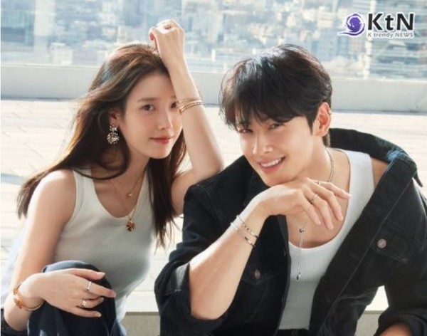 아이유, 5월 컴백 확정… 차은우와 뮤직비디오서 만난다  사진=2025 05.12  쇼메 SNS 갈무리 K trendy NEWS DB ⓒ케이 트렌디뉴스 무단전재 및 수집, 재배포금지