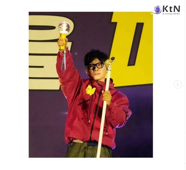 "그 쪼잔하게 왜” 이재명, 이승환 공연 취소 둘러싼 ‘작심 발언’ 전말 [영상] 사진=2025 05.13 이승환 인스타그램 갈무리  K trendy NEWS DB ⓒ케이 트렌디뉴스 무단전재 및 수집, 재배포금지