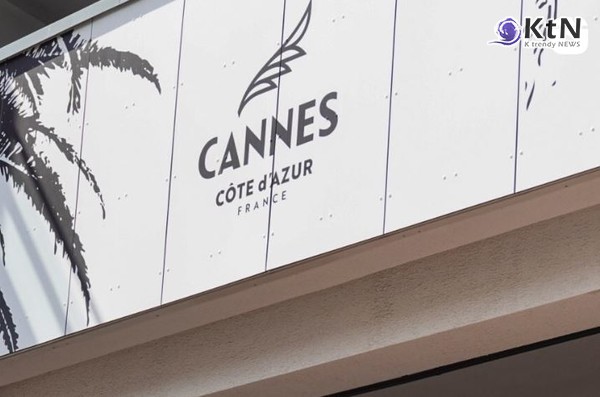 칸 영화제 “누드 드레스 금지”… 예술인가, 품위인가  사진=2025 05.13   festivaldecannes  인스타그램  갈무리 K trendy NEWS DB ⓒ케이 트렌디뉴스 무단전재 및 수집, 재배포금지