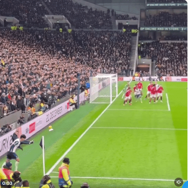 손흥민 맨유전 환상의 ‘코너킥 골’, 토트넘 팬 선정 '올해의 골'   사진=2025 05.16 토트넘 공식 엑스 갈무리  / 편집  K trendy NEWS DB ⓒ케이 트렌디뉴스 무단전재 및 수집, 재배포금지