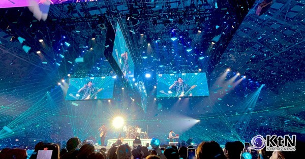 데이식스, KSPO돔서 밝힌 데뷔 비하인드 "그땐 합주실도 없었다" (포에버영)   사진=2025 05.18  @yeppiyeppi_7 엑스 갈무리 /JYP엔터테인먼트   편집 K trendy NEWS DB ⓒ케이 트렌디뉴스 무단전재 및 수집, 재배포금지