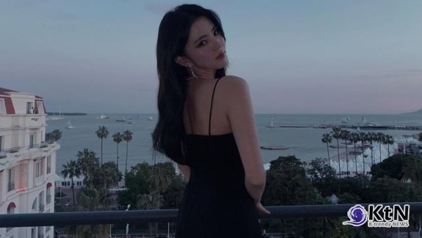 칸 레드카펫도 영화처럼 만드는 한소희, '칸 공주' 등극  사진=2025 05.19  SNS 영상 갈무리 K trendy NEWS DB ⓒ케이 트렌디뉴스 무단전재 및 수집, 재배포금지