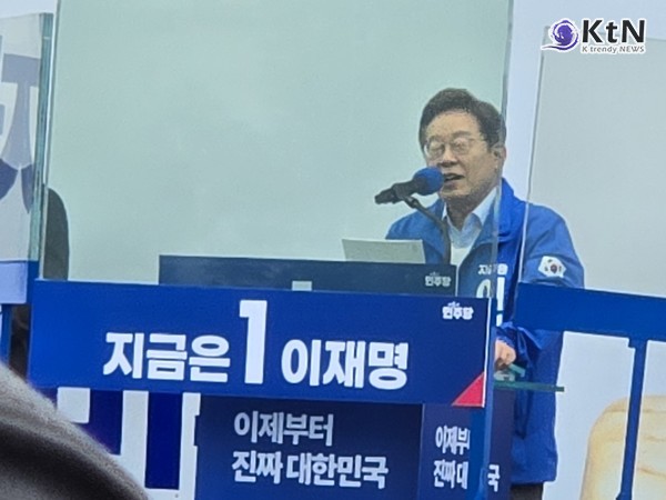 [KtN 포토] 고양찾은 이재명 더불어민주당 후보, 방탄 유리 안 지지 호소  사진=2025 05.20 K trendy NEWS DB ⓒ케이 트렌디뉴스 무단전재 및 수집, 재배포금지