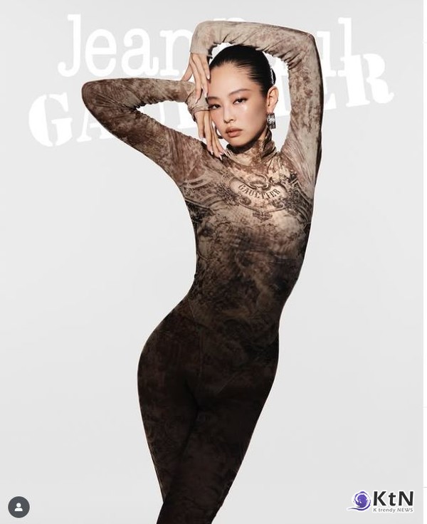 제니, 장 폴 고티에 ‘궁극의 뮤즈’로 공식 발탁… 패션계 정복 또 한 걸음  사진=2025 05.29   jeanpaulgaultier K trendy NEWS DB ⓒ케이 트렌디뉴스 무단전재 및 수집, 재배포금지