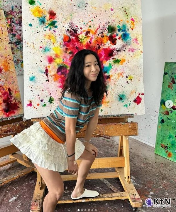 [아트&스타] 이혜영, 폐암 투병 뒤 일곱 번째 개인전 개최…“감각과 경험을 붓으로 풀어낸 시간”  사진=2025 05.30  이혜영 인스타그램 갈무리 K trendy NEWS DB ⓒ케이 트렌디뉴스 무단전재 및 수집, 재배포금지