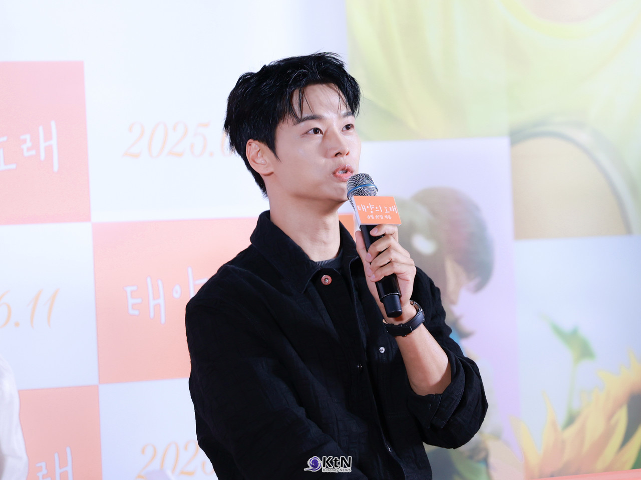 배우 차학연이 영화 '태양의 노래' 언론, 배급 시사회에 참석해 다양한 이야기를 나누고있다. / K trendy NEWS DB. ⓒ케이 트렌디뉴스 무단전재 및 수집, 재배포금지.