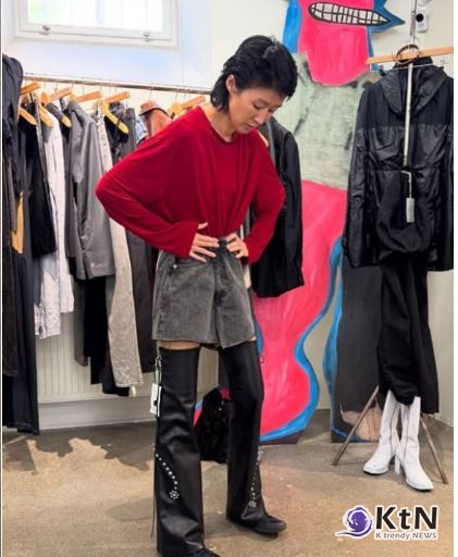 홍진경, 정치색 논란 사과…“해외서 긴장감 잃었다, 이유 막론하고 잘못했다” 사진=2025 06.04  인스타그램 갈무리 K trendy NEWS DB ⓒ케이 트렌디뉴스 무단전재 및 수집, 재배포금지