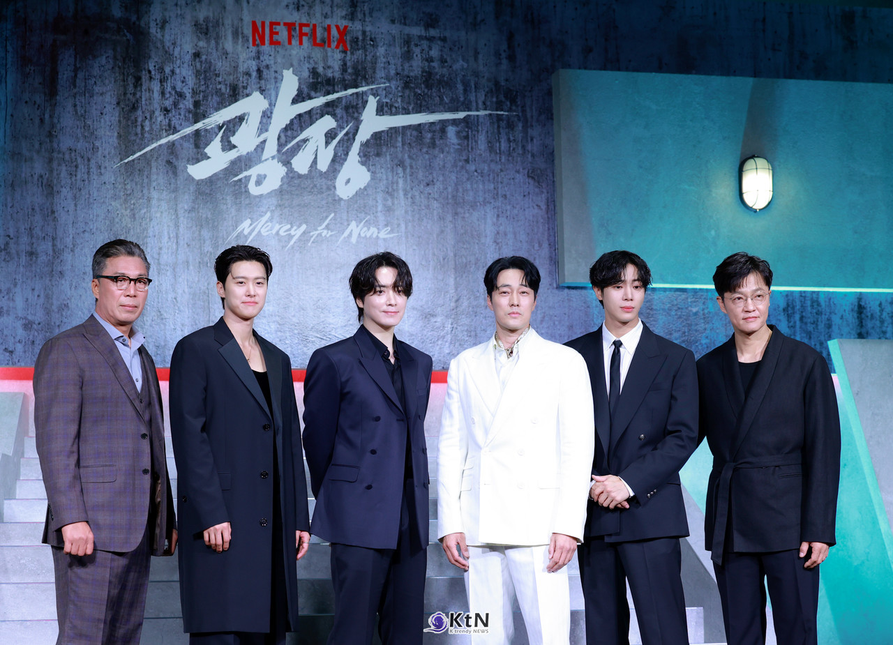 배우 소지섭, 공명, 추영우, 안길강, 조한철, 이준혁이 넷플릭스 시리즈 '광장' 제작발표회에 참석했다. / K trendy NEWS DB. ⓒ케이 트렌디뉴스 무단전재 및 수집, 재배포금지.