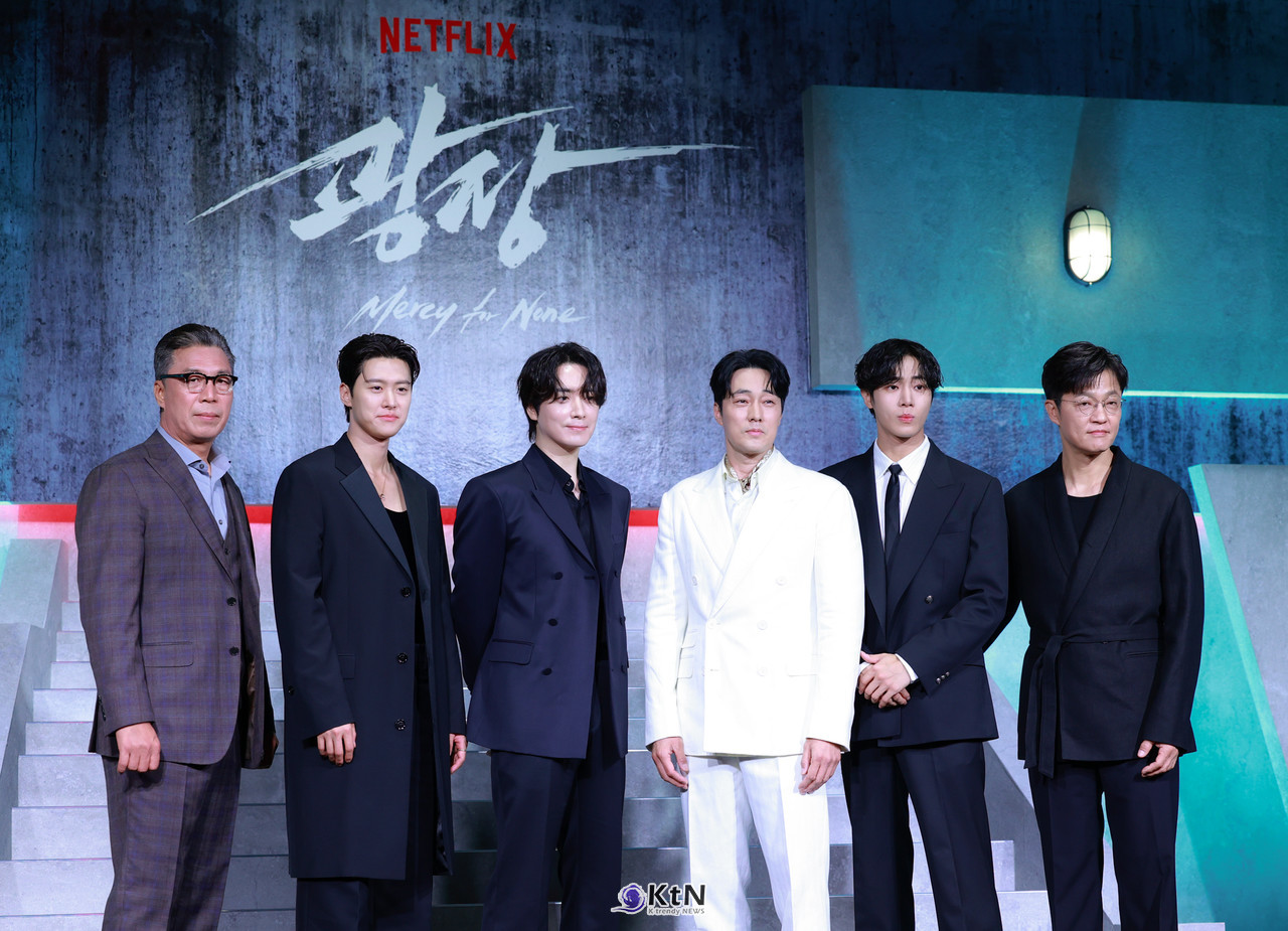 배우 소지섭, 공명, 추영우, 안길강, 조한철, 이준혁이 넷플릭스 시리즈 '광장' 제작발표회에 참석했다. / K trendy NEWS DB. ⓒ케이 트렌디뉴스 무단전재 및 수집, 재배포금지.