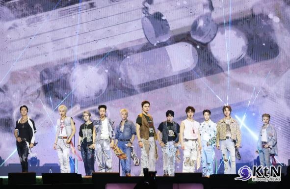 세븐틴, 전세계를 흔들더니 잠수교도 들었다놨다...K팝 최초 공연의 기준 바꿨다  사진=2025 05.26  플레디스 / 편집 K trendy NEWS DB ⓒ케이 트렌디뉴스 무단전재 및 수집, 재배포금지