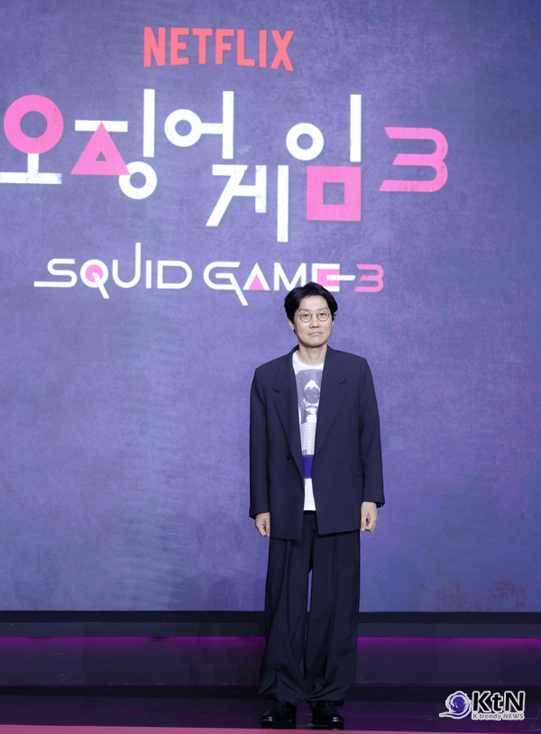[KtN 포토] 美 시청률 1위 이어 시즌 3으로 돌아온 황동혁 감독, '오징어 게임3' 시선 집중  사진=2025 06.09 서울 용산구에 위치한 서울드래곤시티 그랜드 볼륨 한라에서 넷플릭스 시리즈 ‘오징어 게임’ 시즌3 제작발표회  K trendy NEWS DB ⓒ케이 트렌디뉴스 무단전재 및 수집, 재배포금지